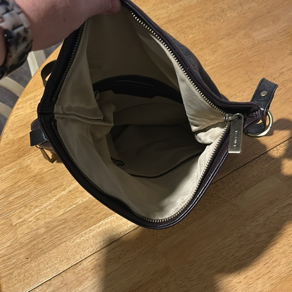 Danier leather fold over purse dark burgundy/wine colored with tan liner - Picture 8 of 8